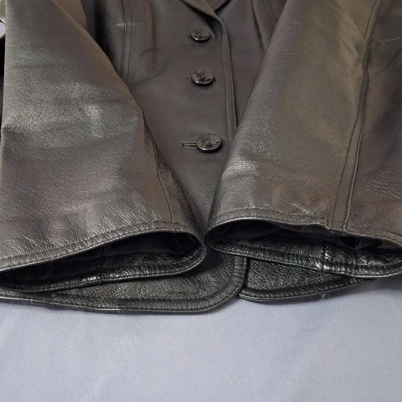 East 5th Womens Sz Large Black Genuine Leather Jacket 90s Classic Button Front - Picture 12 of 12